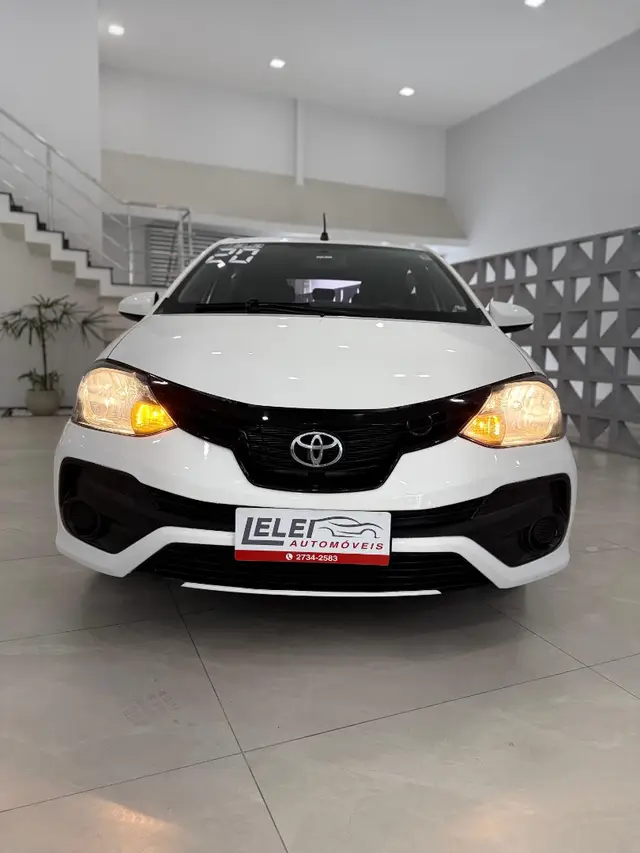 Carro Toyota Etios Sedan 2020 X 1.5 (Flex)
