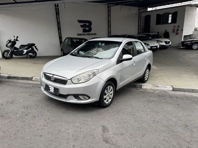 Carro Fiat Grand Siena 2013 Evo Attractive 1.4 8V (Flex)