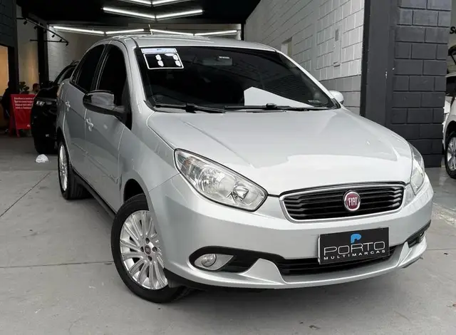 Carro Fiat Grand Siena 2017 Essence 1.6 16V (Flex)