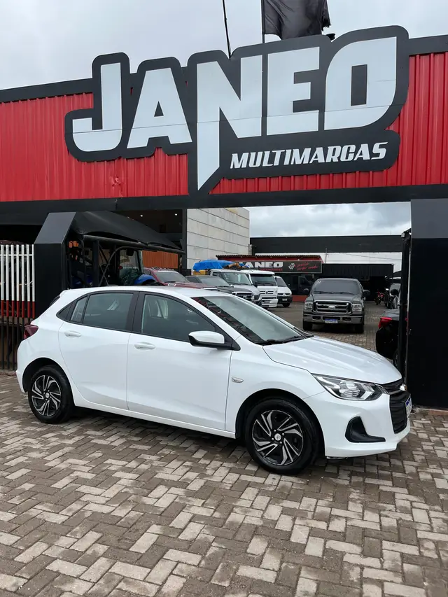 Carro Chevrolet Onix 2024 LT 1.0 Turbo