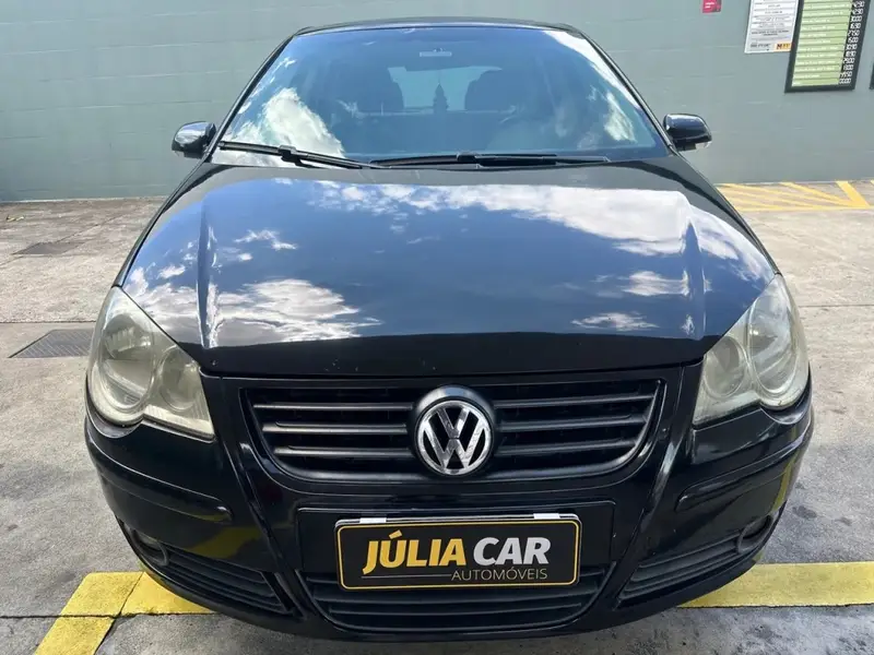 Volkswagen Polo Sedan 1.6 8V (Flex)