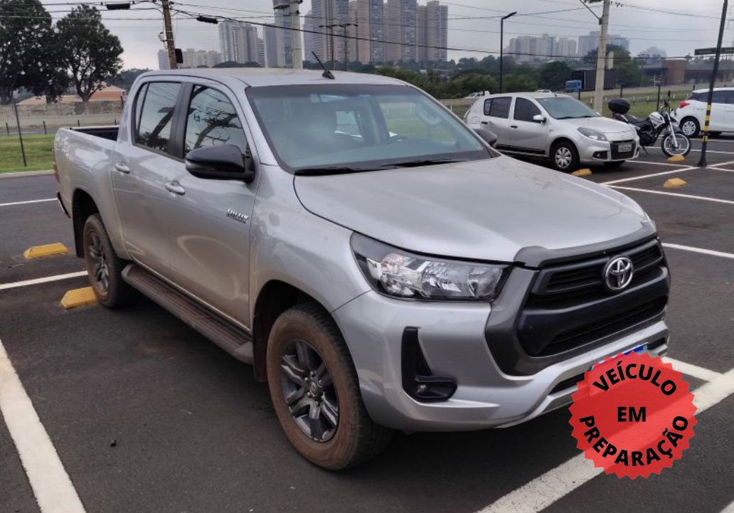 Hilux Cabine Dupla SR 4x4 2.8 Diesel