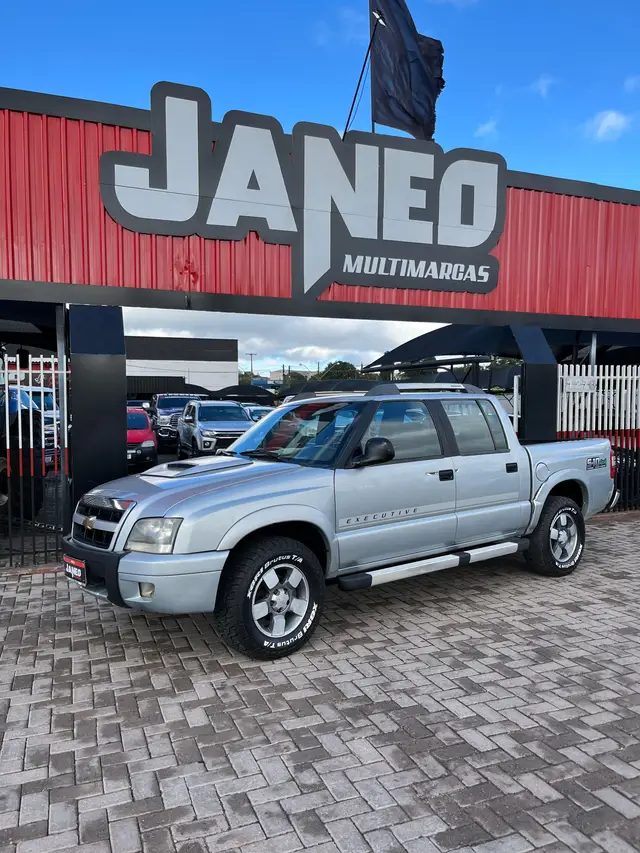 Carro Chevrolet S10 Cabine Dupla 2011 S10 Executive 4x4 2.8 Turbo Electronic (Cab Dupla)