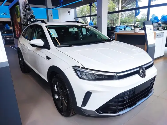 Carro Volkswagen Nivus 2025 Comfortline 200 TSI