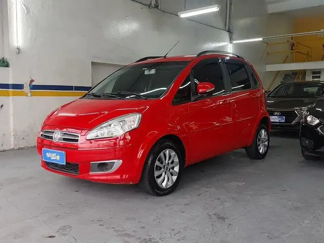 Carro Fiat Idea 2014 Attractive 1.4 8V (Flex)
