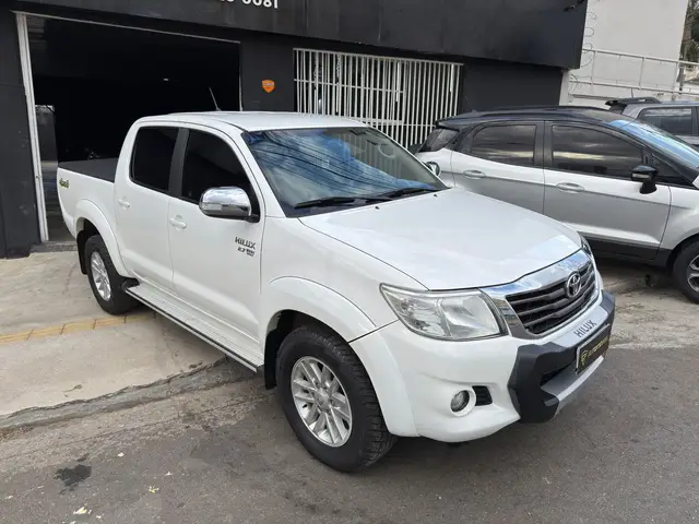 Carro Toyota Hilux Cabine Dupla 2015 Hilux 2.7 SRV CD 4x4 (Flex) (Aut)
