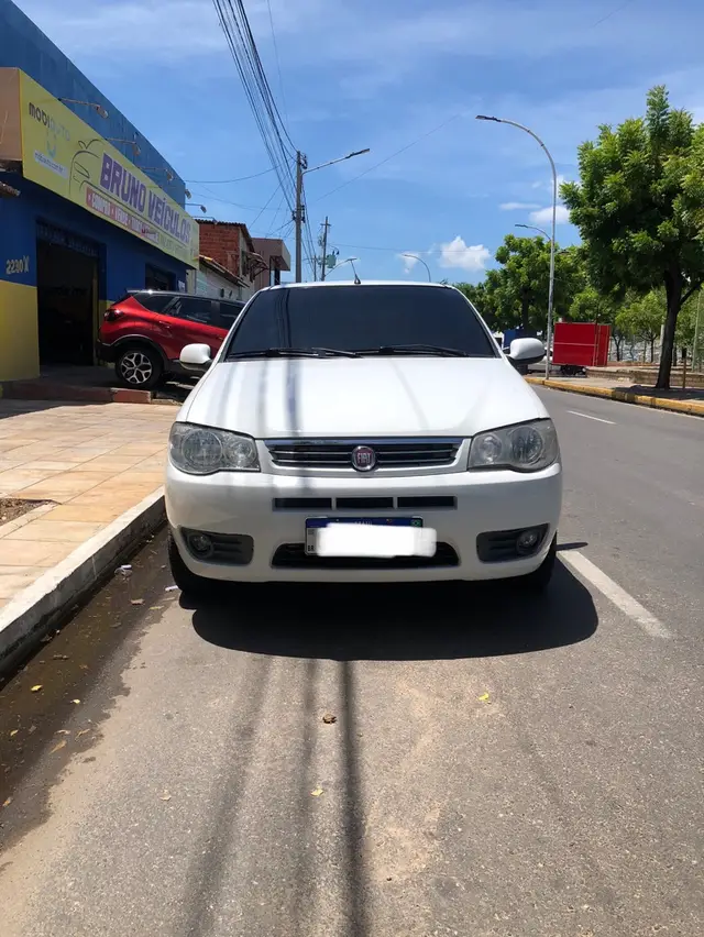Carro Fiat Palio 2015 Celebration 1.0 Fire Flex 8V 4p