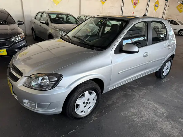 Carro Chevrolet Celta 2013 LT 1.0 (Flex)