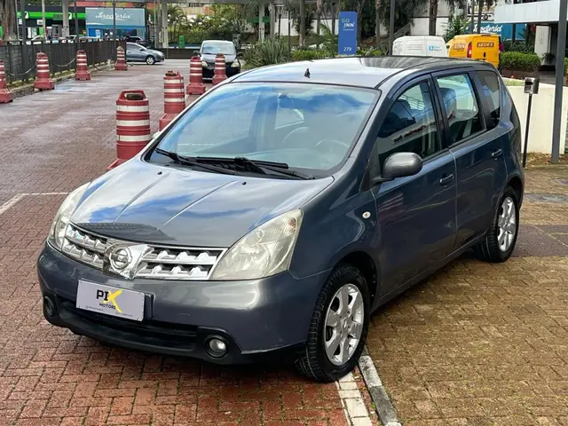 Carro Nissan Livina 2010 SL 1.8 16V aut. (flex)