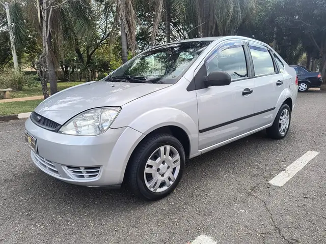 Carro Ford Fiesta Sedan 2007 First 1.6 (Flex)
