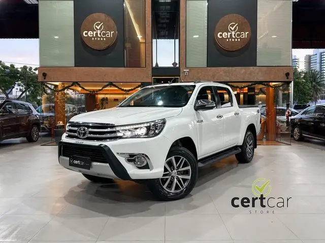 Carro Toyota Hilux Cabine Dupla 2017 Hilux 2.8 TDI SRX CD 4x4 (Aut)
