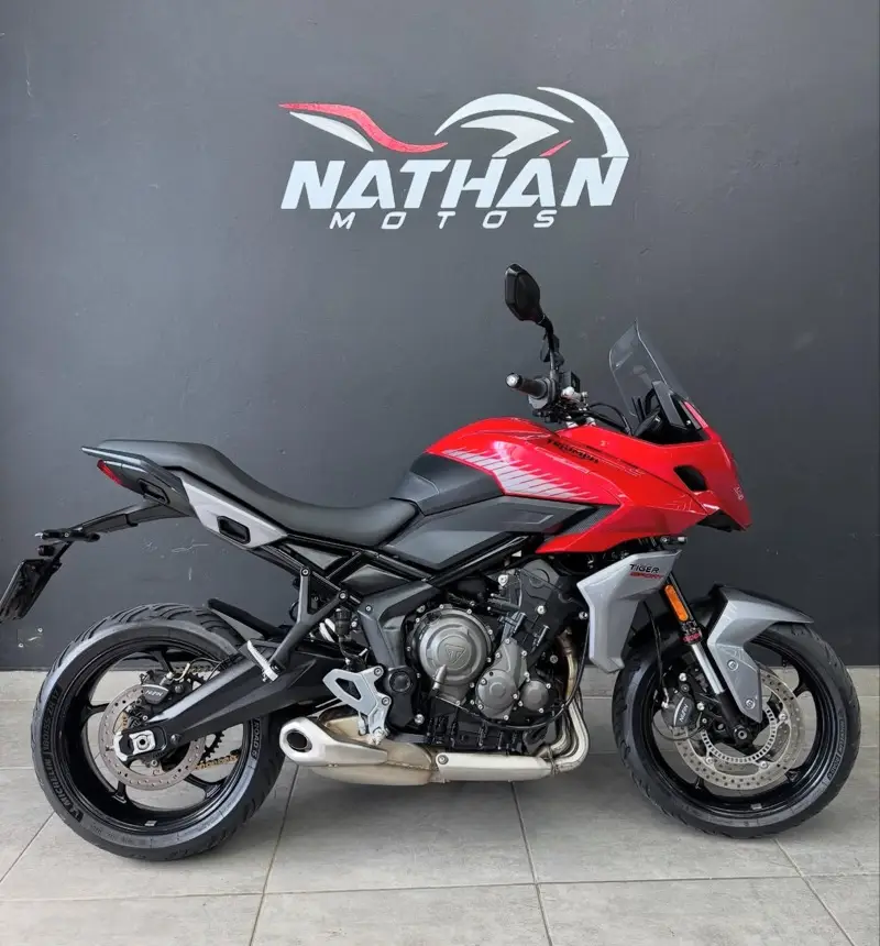 Triumph 660 SPORT