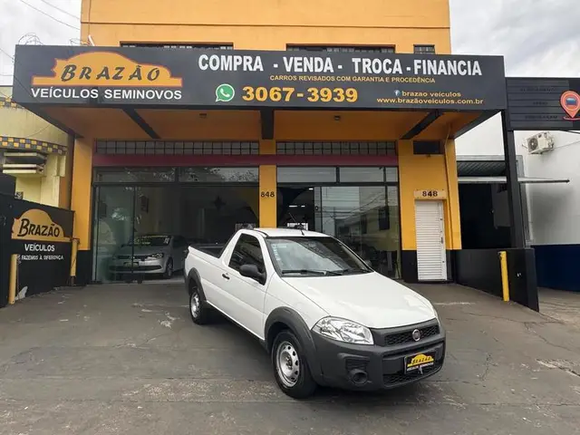 Carro Fiat Strada 2015 Working 1.4 (Flex)
