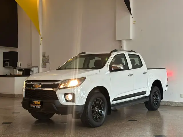 Carro Chevrolet S10 Cabine Dupla 2023 LS 2.8 Turbodiesel