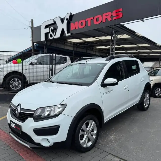 Carro Renault Sandero Stepway 2016 1.6 8V (Flex)