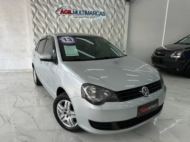 Carro Volkswagen Polo Sedan 2013 1.6 8V (Flex)