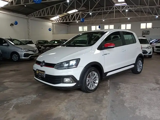 Carro Volkswagen Fox 2015 Pepper 1.6 16v MSI