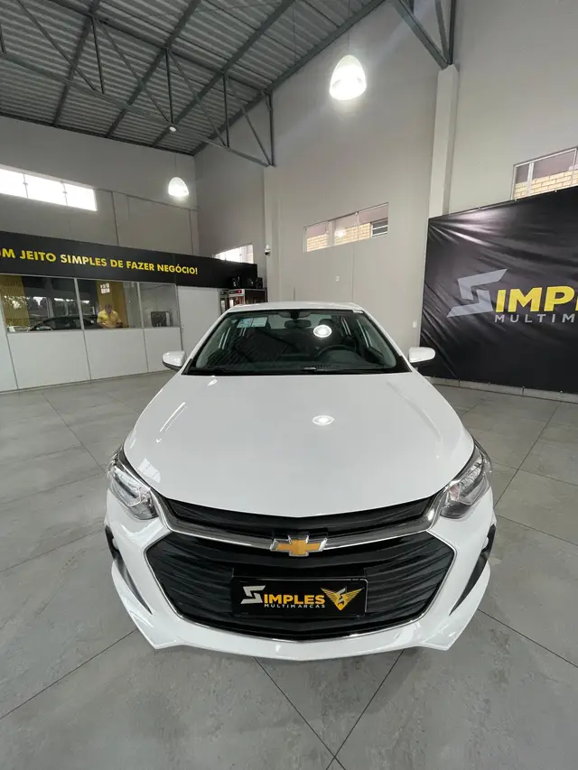 Carro Chevrolet Onix Plus 2025 LT 1.0