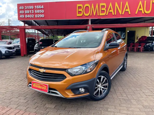 Carro Chevrolet Onix 2017 1.4 Activ SPE/4 (Aut)