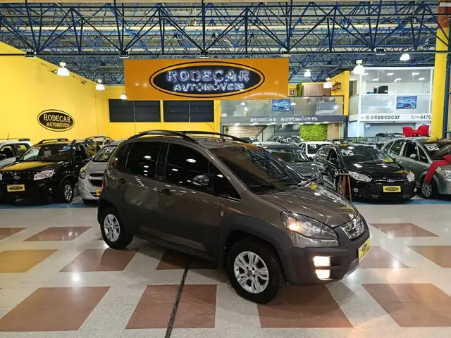 Carro Fiat Idea 2012 Adventure 1.8 16V E.TorQ (Flex)