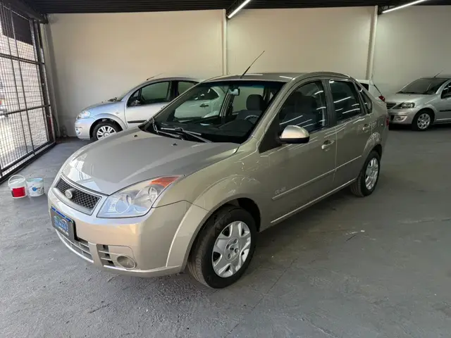 Carro Ford Fiesta Hatch 2010 1.6 (Flex)