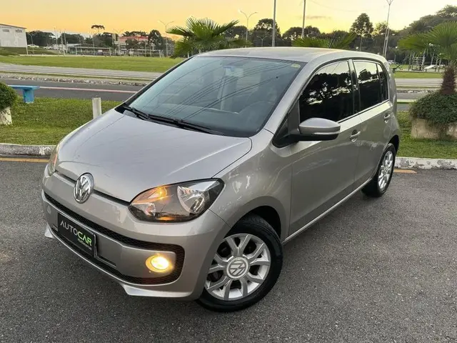Carro Volkswagen Up! 2015 1.0 12v E-Flex high up!