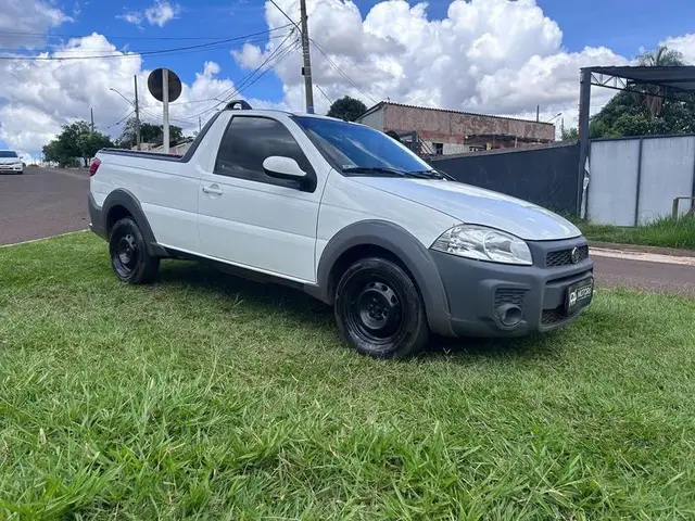 Carro Fiat Strada 2018 Working 1.4 (Flex)