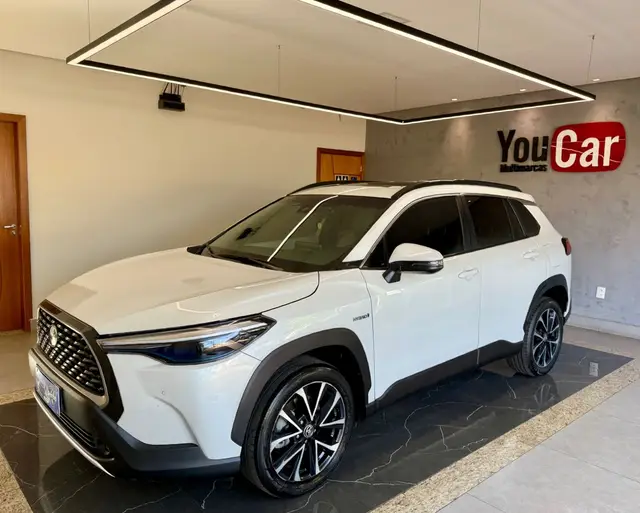 Carro Toyota Corolla Cross 2024 XRX Hybrid 1.8