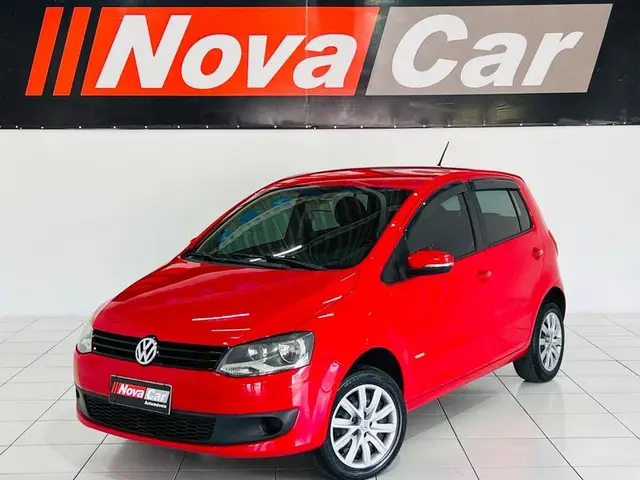 Carro Volkswagen Fox 2014 1.0 TEC (Flex) 4p