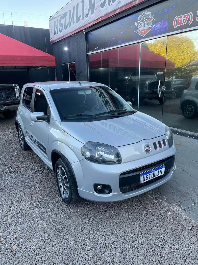 Fiat Uno Sporting 1.4 8V (Flex) 2p