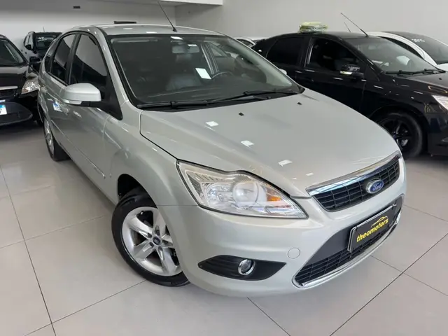 Carro Ford Focus Hatch 2011 GLX 1.6 8V (Flex)