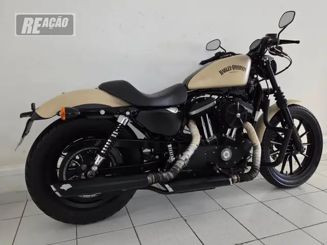 Carro Harley-Davidson Sportster XL 883 2015 Iron