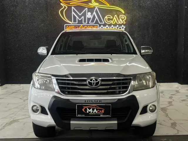 Carro Toyota Hilux Cabine Dupla 2015 Hilux 3.0 TDI 4x4 CD SRV Top (Aut)