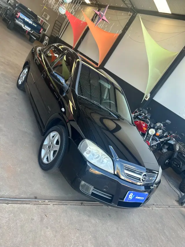 Carro Chevrolet Astra Sedan 2007 Advantage 2.0 (Flex)