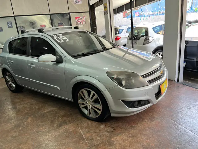 Carro Chevrolet Vectra GT 2009 -X 2.0 8V (Flex) (Aut)