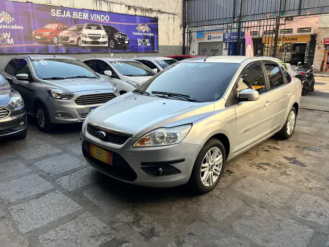 Carro Ford Focus Sedan 2013 GLX 2.0 16V (Flex)