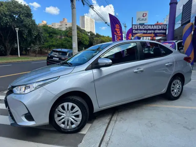 Carro Toyota Yaris 2024 XL 1.5 (Flex) (Aut)