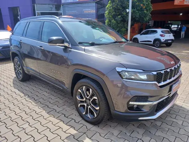 Carro Jeep Commander 2023 Limited 1.3 T270