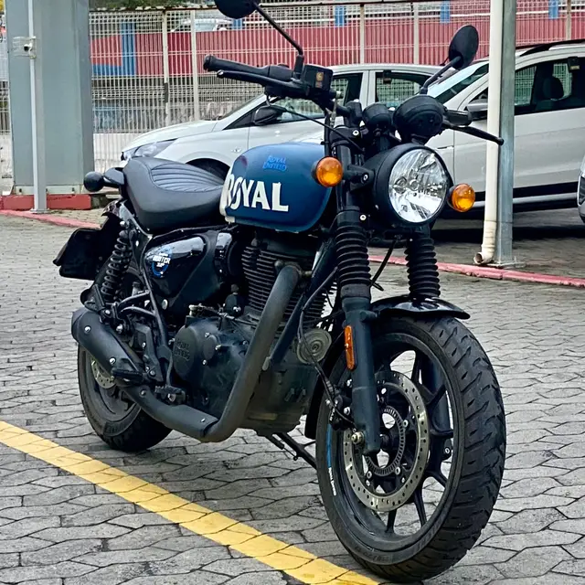 Carro Royal Enfield Hunter 350 2024 Dapper