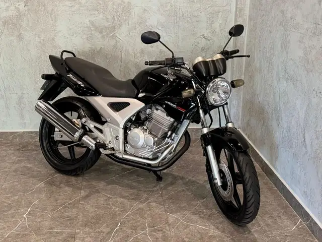 Carro Honda CBX 250 2003 Twister