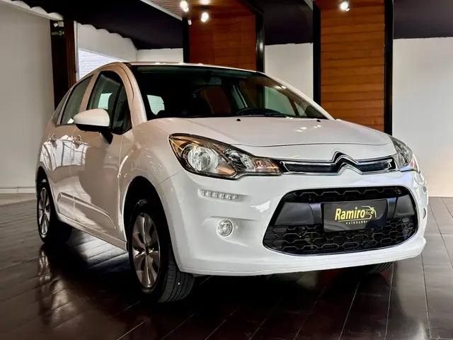Carro Citroën C3 2018 Attraction 1.2 12V (Flex)