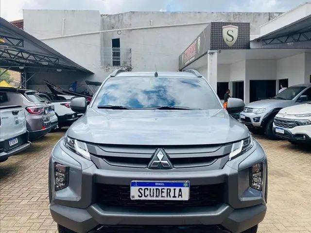 Carro Mitsubishi L200 Triton 2025 GLS 2.4 Turbo