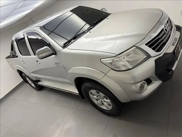 Carro Toyota Hilux Cabine Dupla 2013 Hilux 2.7 SR CD 4x2 (Flex) (Aut)