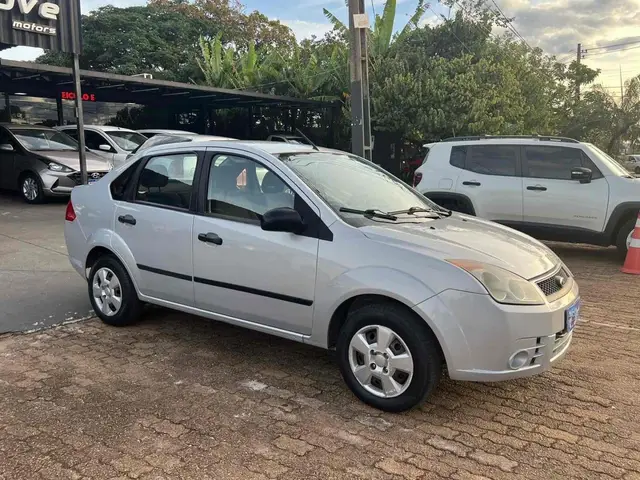 Carro Ford Fiesta Hatch 2008 1.0 (Flex)
