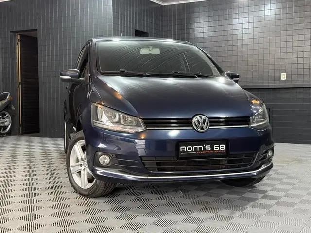 Carro Volkswagen Fox 2015 Comfortline 1.6 MSI (Flex)