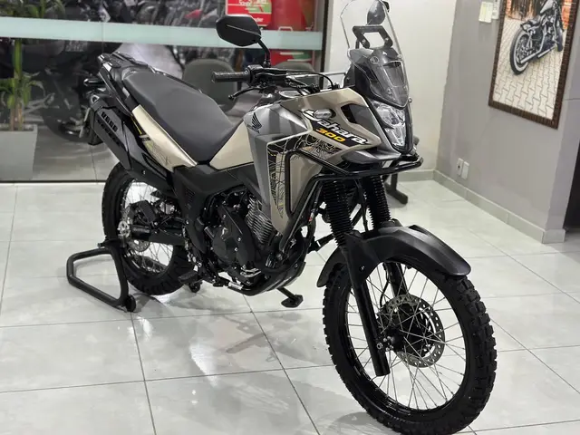 Carro Honda XRE Sahara 300 2025 ABS