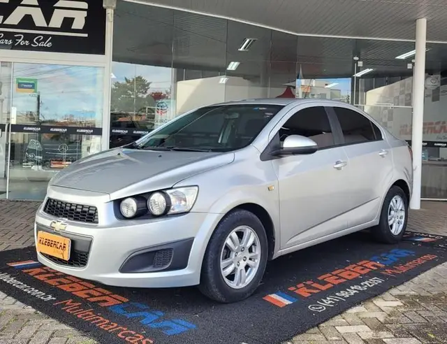 Carro Chevrolet Sonic Sedan 2013 LT (Aut)