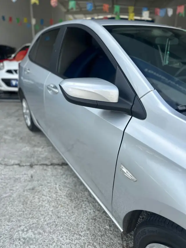 Carro Chevrolet Onix 2020 LT 1.0 (Flex)