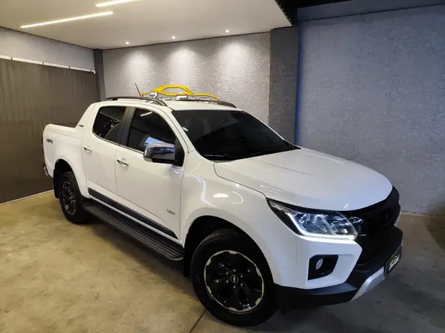 Carro Chevrolet S10 Cabine Dupla 2023 High Country 2.8 Turbodiesel (Aut.)