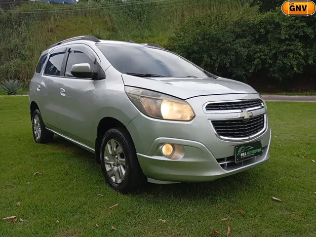 Carro Chevrolet Spin 2015 LTZ 7S 1.8 (Flex)